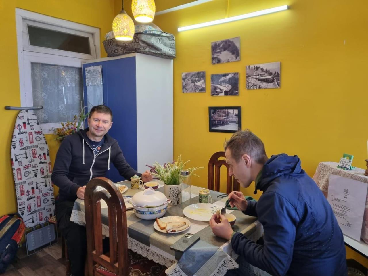 Beverly Hills Home Stay Дарджилинг Экстерьер фото